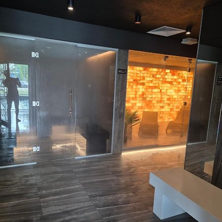 Apartamenty Kasprowicza 20A Klimatyzacja Basen Fintess Sauny Parking Bawialnia Zmywarkataras Wysoki Standard W Pelni Wyposazony Kołobrzeg Exterior foto